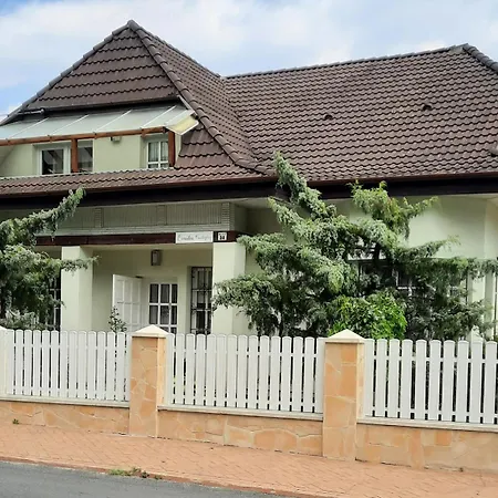 Guest house Leander Vendeghaz *