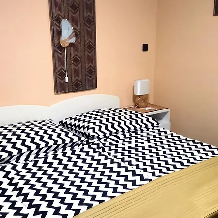 Guest house Leander Vendeghaz Gyenesdias